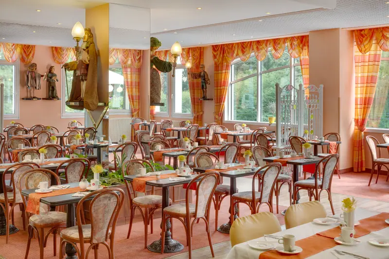 Ensana Butterfly — Dining & bars