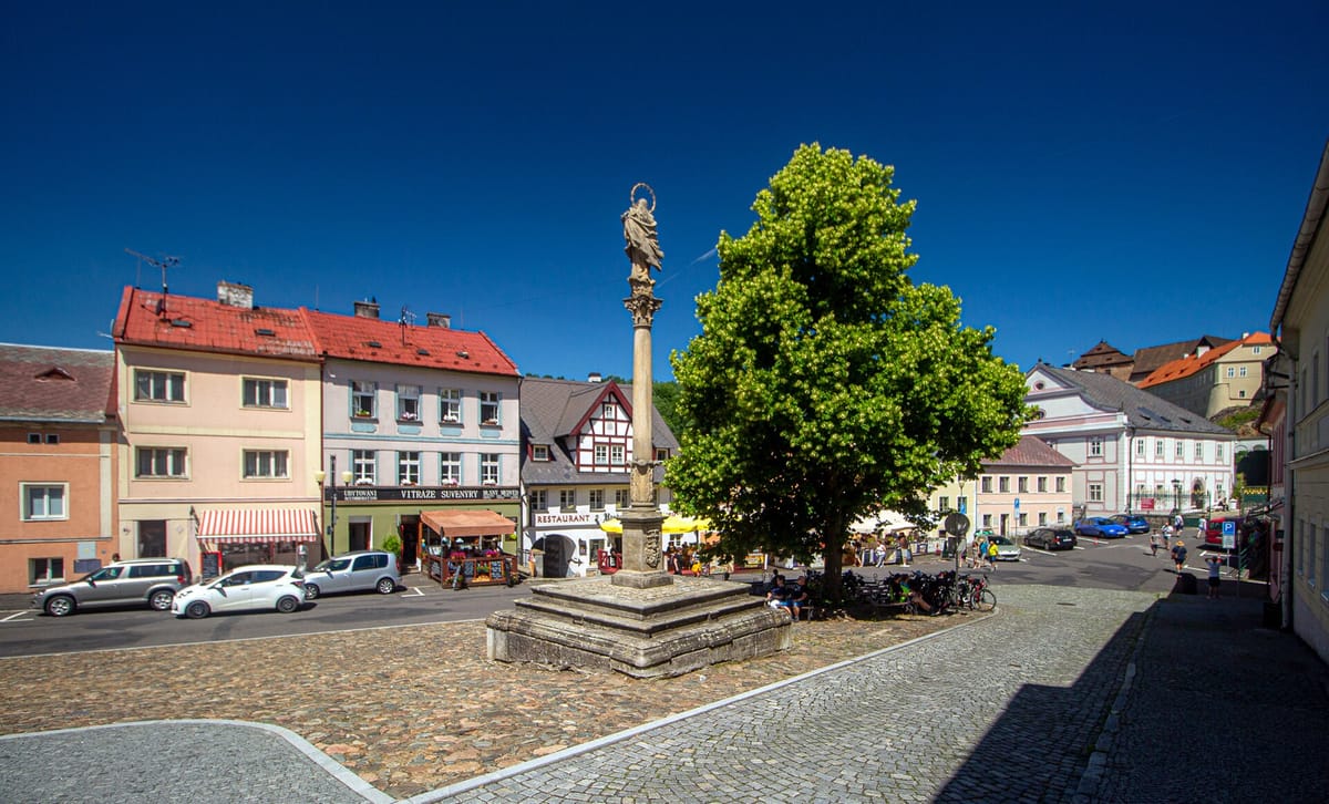 Burg und Schloss Petschau (Bečov)